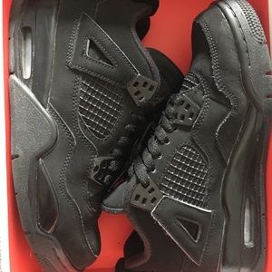 black cats , Jordan 4s